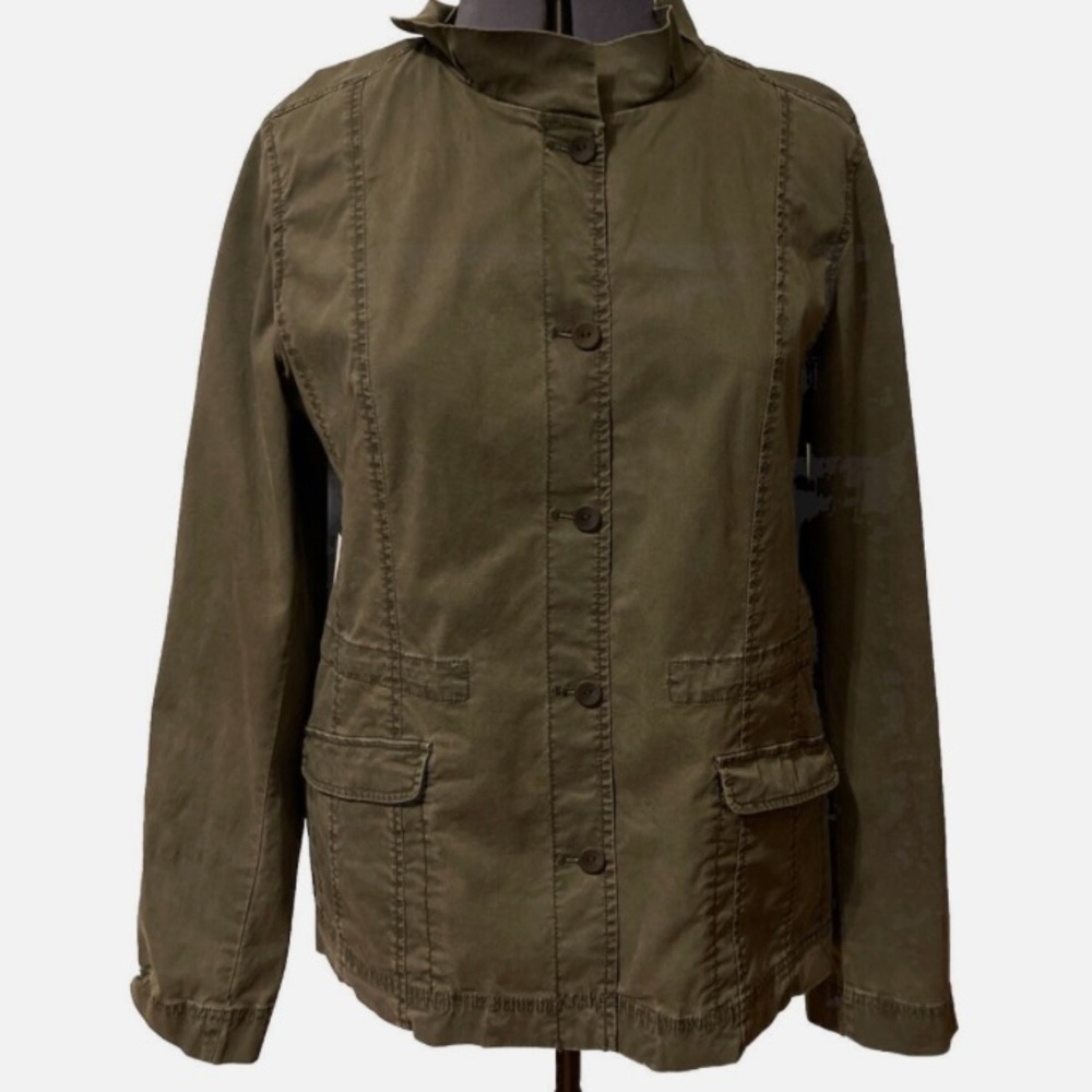Eileen Fisher Womens Button Up jacket M?